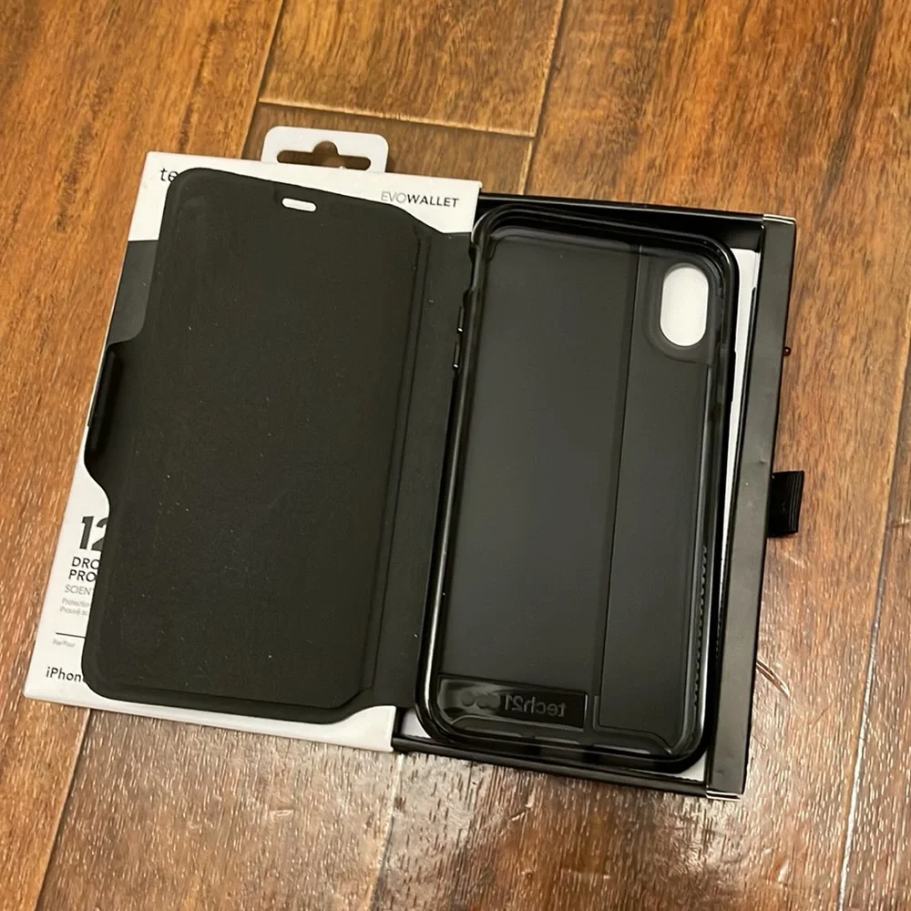 tech21 Protective Evo Wallet Card Storage Magnetic Close Case iPhone XS …